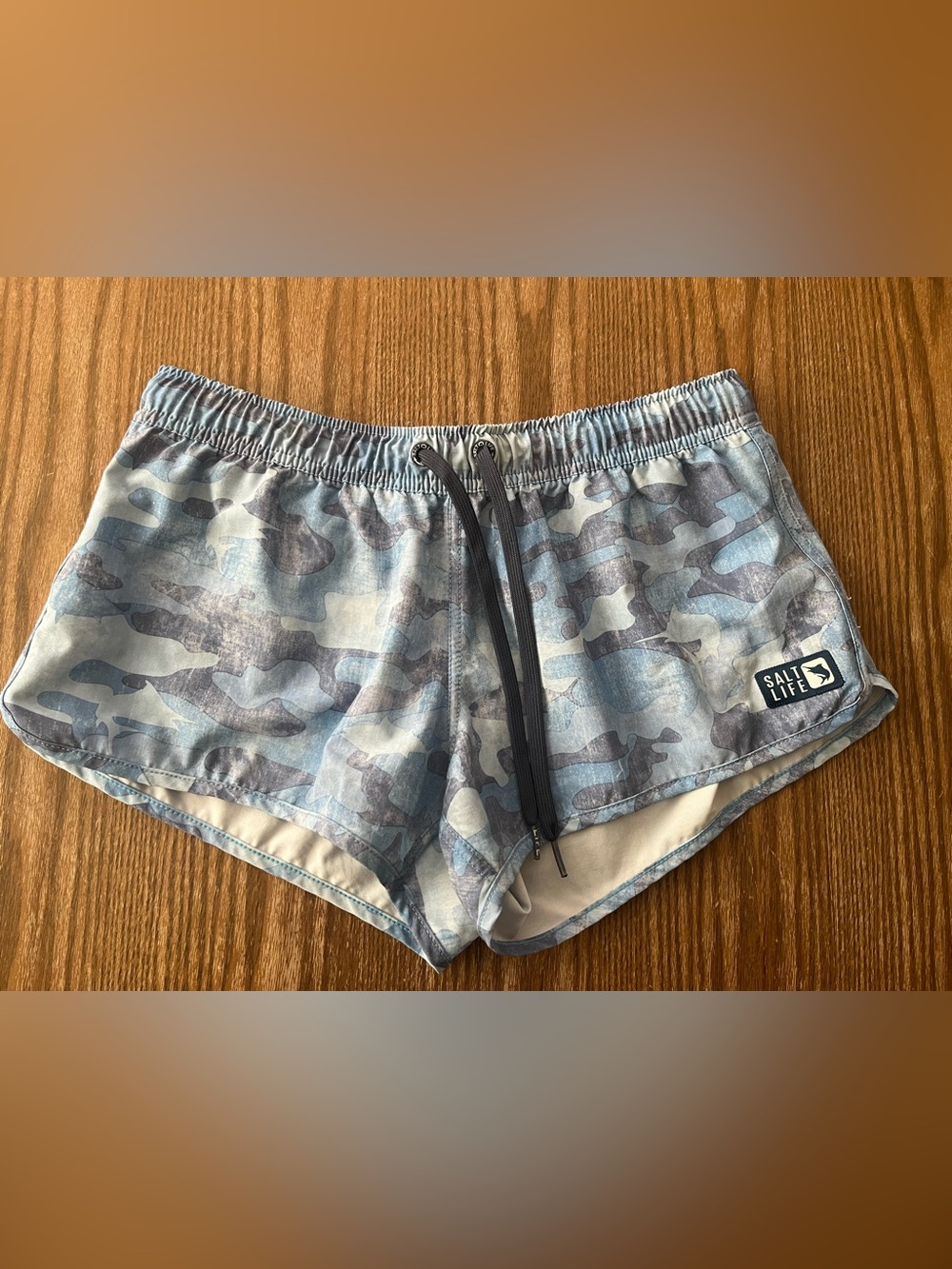 Salt Life Women's Blue Camo Shorts size medium